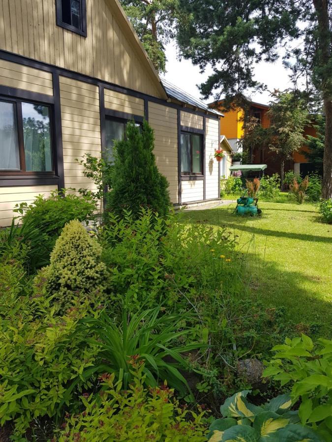 Ferienwohnung Sunnyhouse Jūrkalne Exterior foto